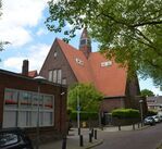 De voormalige kerk in het straatbeeld.
<br/>
Richard Keijzer, 2014-05-15